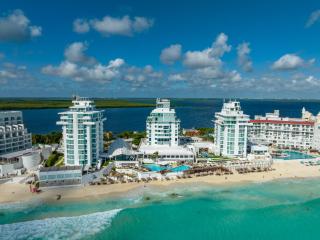 Beachfront Suite Deluxe -Best Ocean View, Resort with beach, Gym and Spa - Cancún - 9