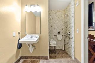Marin Suites Hotel - Corte Madera - 6