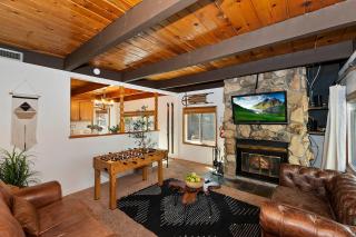 147 - Hillside Hideaway - Meredith Lodging - Big Bear Lake - 0