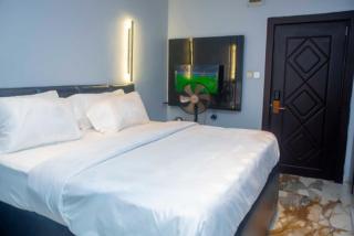 Triple Tee Hotel & Service Apartments - 2