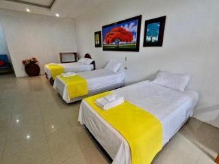 Galápagos Isabela Hotel Loja - 1