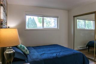 Charming Entire House + Parking - Portland - 9