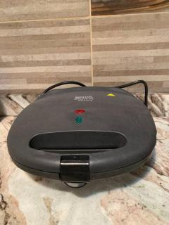 3-Bedroom Apartment with Stunning Sea-Side View - 7