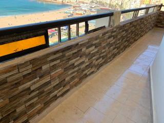 3-Bedroom Apartment with Stunning Sea-Side View - 3