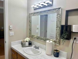 Gorgeous Entire House + Parking - Beaverton - 5