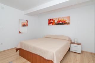 Apartments with a parking space Mandre, Pag - 18748 - Kolan - 1