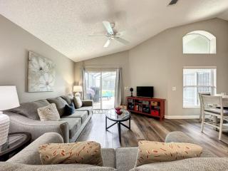 4 BED 3 BATH IN A GATED COMMUNITY WITH POOL villa - Kissimmee - 0