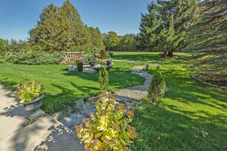 Cottage Farm house with swimming pool - London - 9
