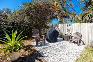 Dog-Friendly 1/1 Place. 5 Mins to the Beach! - 3