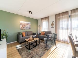 Holiday home in Scherpenisse with terrace - 9