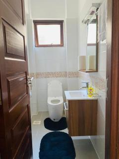 Tranquil homes 1BR apartment on Denis Pritt, Kilimani - Nairobi - 9