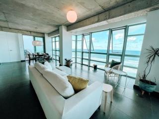 Luxurious SubPh Apt Atlantis W/ Ocean View & PRK - 1