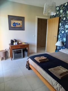 Suite avec 2 chambres d'hôtes pour 1 à 4 personnes avec terrasse, vue mer, parking privé, proche port et aéroport - Ajaccio - 7