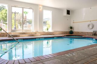 Ramada by Wyndham Del Rio - Del Rio - 3