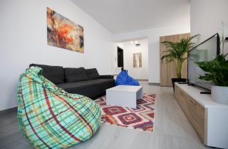 Vitan Central Oasis ---FREE Secured Private PARKING---Self Check-in-- - Bucarest - 2