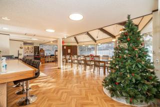 団体歓迎ジョイサウンドカラオケ付き北軽井沢超大型貸別荘7寝室5浴室20人泊まれる - 4