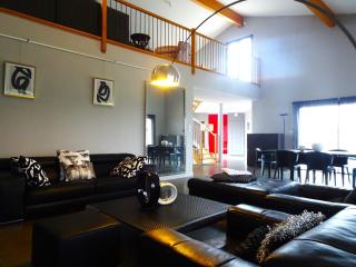 Magnifique villa 220m2- Quartier résidentiel Le Carreyrat - 6 à 8 pers - 3 chambres doubles - Grand jardin et terrasses - Montauban - 9