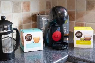 Beautiful House in South Cambridge, 14-Min Drive to the City Centre, Free Parking, No Sofabeds, Sleeps 6 - 1