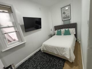 Lovely Room 1Min Walk to Station with 55Inch TV - Sídney - 8