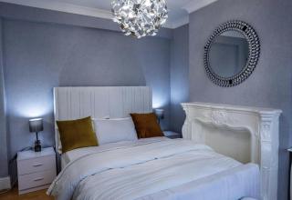 3 Bed House - Sleeps 6 with Free Parking - 9