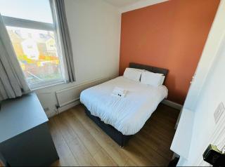 The Westerner - Newport - 5
