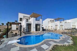 Haute & Hand-Picked 4BDR Villa Private Pool - Hurghada - 7