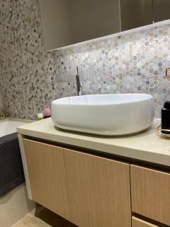 Modern 1 Bedroom Apartment Yas island with private beach - 2