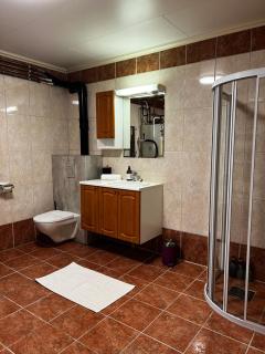 Liten kjellerleilighet. Landlig rolig område. - 3