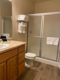 Luxurious Condo at the Springs by Cool Properties - Mesquite - 2