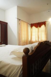 Joby Homestay Kadamakkudy PS5 Gamming 3BHK AC - Ernakulam - 3