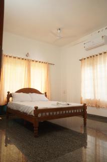 Joby Homestay Kadamakkudy PS5 Gamming 3BHK AC - 5