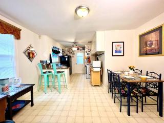 The Berry Bungalow - Columbia - 3