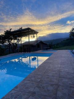 Cabaña Niraj - Cartago - 2