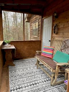 Private cozy cabin in the woods with great view - Murphy - 9