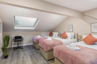 Convenient spacious house next Seven sisters station London - 5