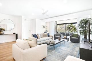 Amaroo - Luxury Apartment overlooking the Coral Sea - Palm Cove - 4