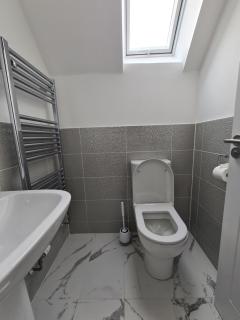 Double Bedroom Ensuite - 4
