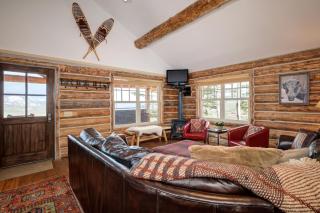 9 Cabin Hollow by Moonlight Basin Lodging - 6