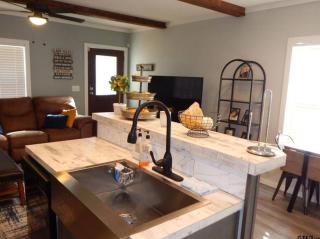 Lake Front Lake House Paradise! - 7