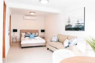 Spacious and Modern Villa with Pool in Ocean Park - 6