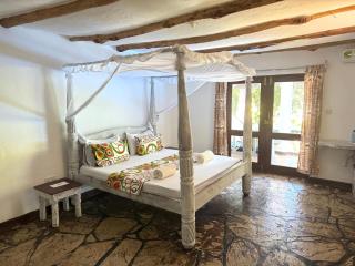 Soul Breeze Beach Resort - Praia de Diani - 4