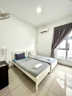 Hom Villa 5rm 12-22 pax Wifi Netflix BBQ SteamBoat Games Beach Water Park - Kota Tinggi - 5