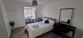 Double Bedroom Ensuite - 9