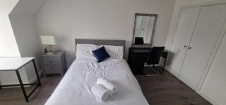 Double Bedroom Ensuite - 8