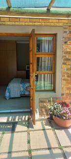 Coco's Hamlet Self Catering Accommodation - Prince Alfred Hamlet - 5