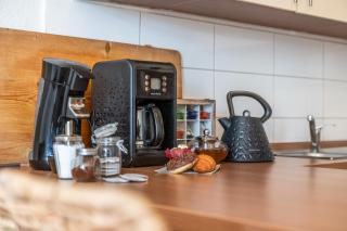 Ruhig - Privatparkplatz - barrierearm Quiet - private car park - low barrier - 6