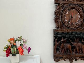 Ree House Sukhumvit Adults Only Guesthouse near MRT - 1