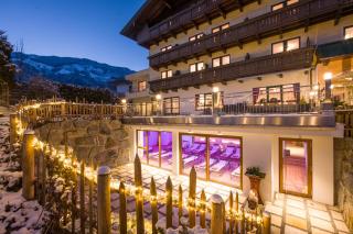 Hotel Landhaus Zillertal - Fügen - 0