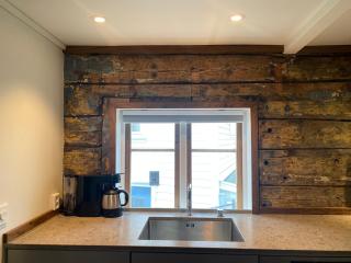 Entire renovated apartment from 1780 with Kitchen, Bath, Bedroom, and Living Room in Skuteviken - Bergen - 5