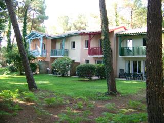 Jolie petite maison à Vieux Boucau avec piscine chauffée - Domaine du Golf de Pinsolle - 0